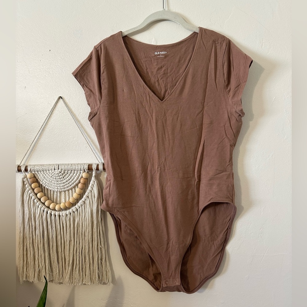 Brown Old Navy bodysuit